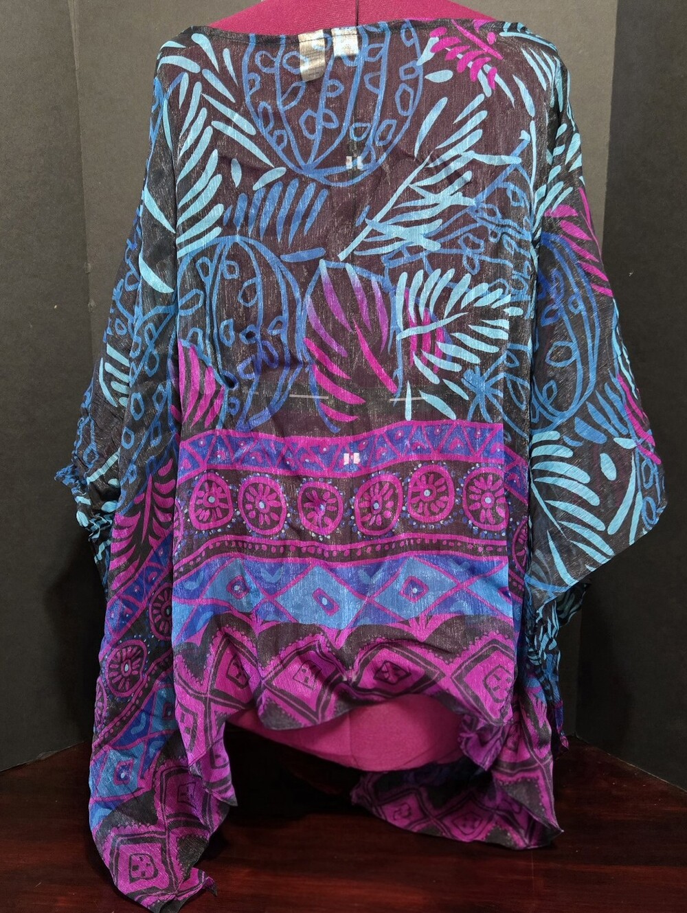 Beautiful Jeweled tones adorn this flowing 3/4 asemetrical sleeves Flowing semi - Picture 5 of 6